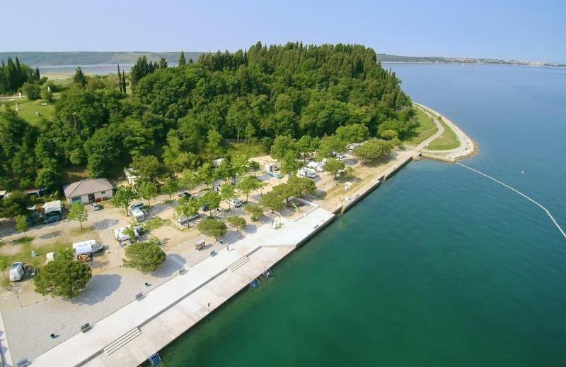 Green Place Apartments Порторож Екстериор снимка