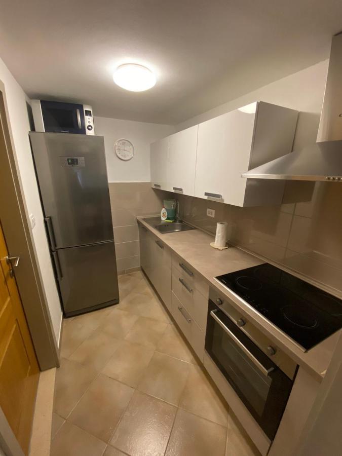 Green Place Apartments Порторож Екстериор снимка