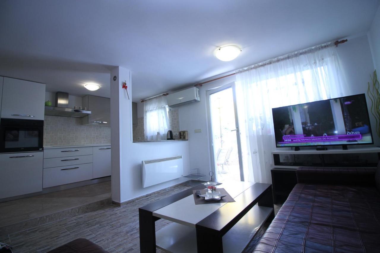 Green Place Apartments Порторож Екстериор снимка