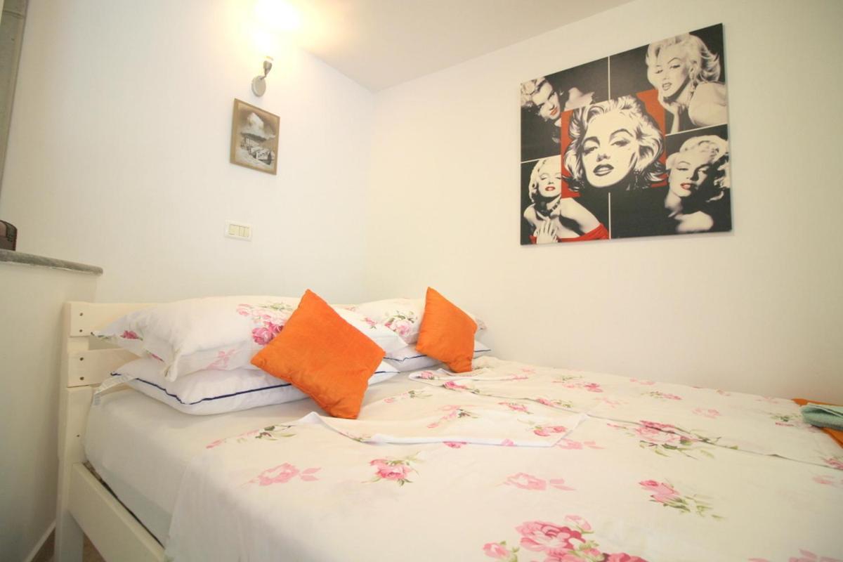 Green Place Apartments Порторож Екстериор снимка
