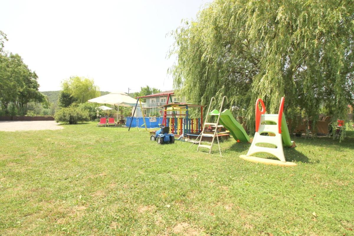 Green Place Apartments Порторож Екстериор снимка